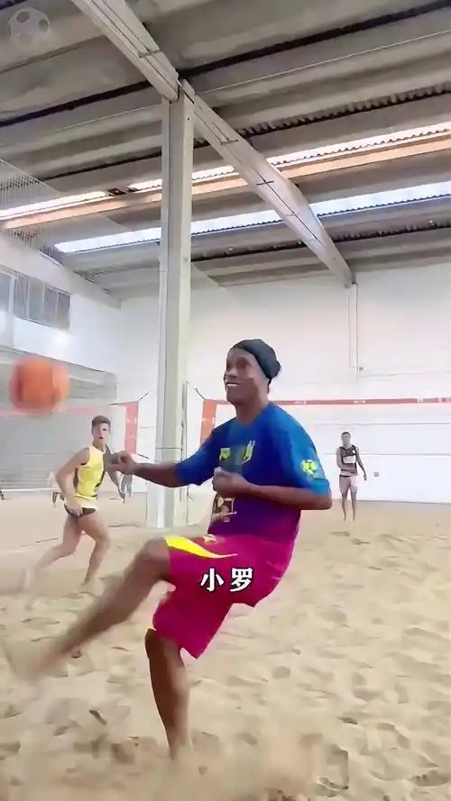 阿诺德身上